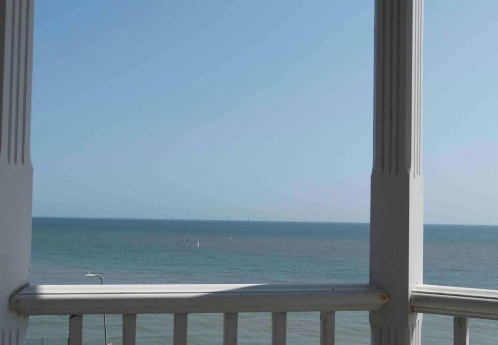Amazing Sea Views And Much More…. Appartement Broadstairs Buitenkant foto