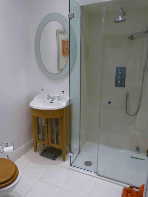 Amazing Sea Views And Much More…. Appartement Broadstairs Buitenkant foto